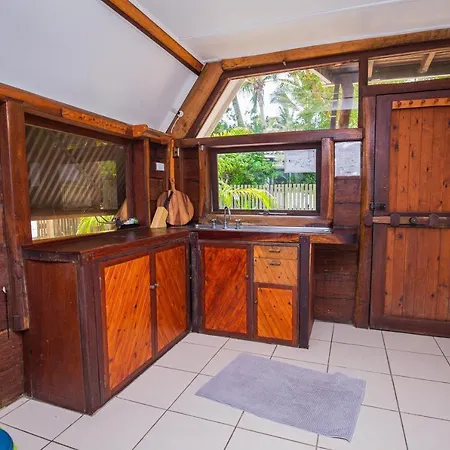 Great Keppel Island Hideaway Hotel Exterior photo