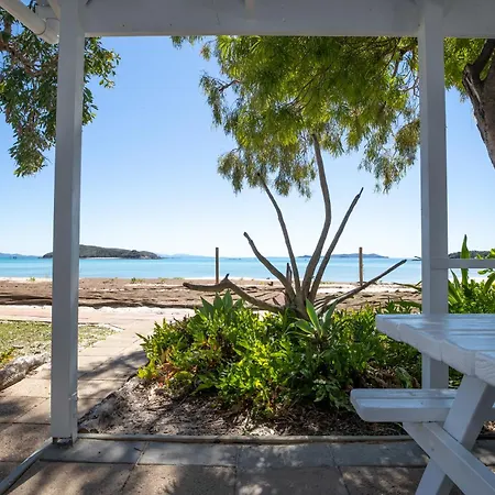 Great Keppel Island Hideaway Hotel Exterior photo